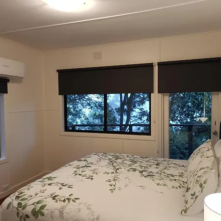 Escarpment Retreat & Day Spa For Couples-3